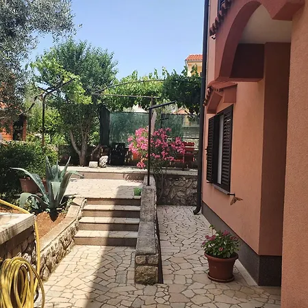 Leticia Apartment